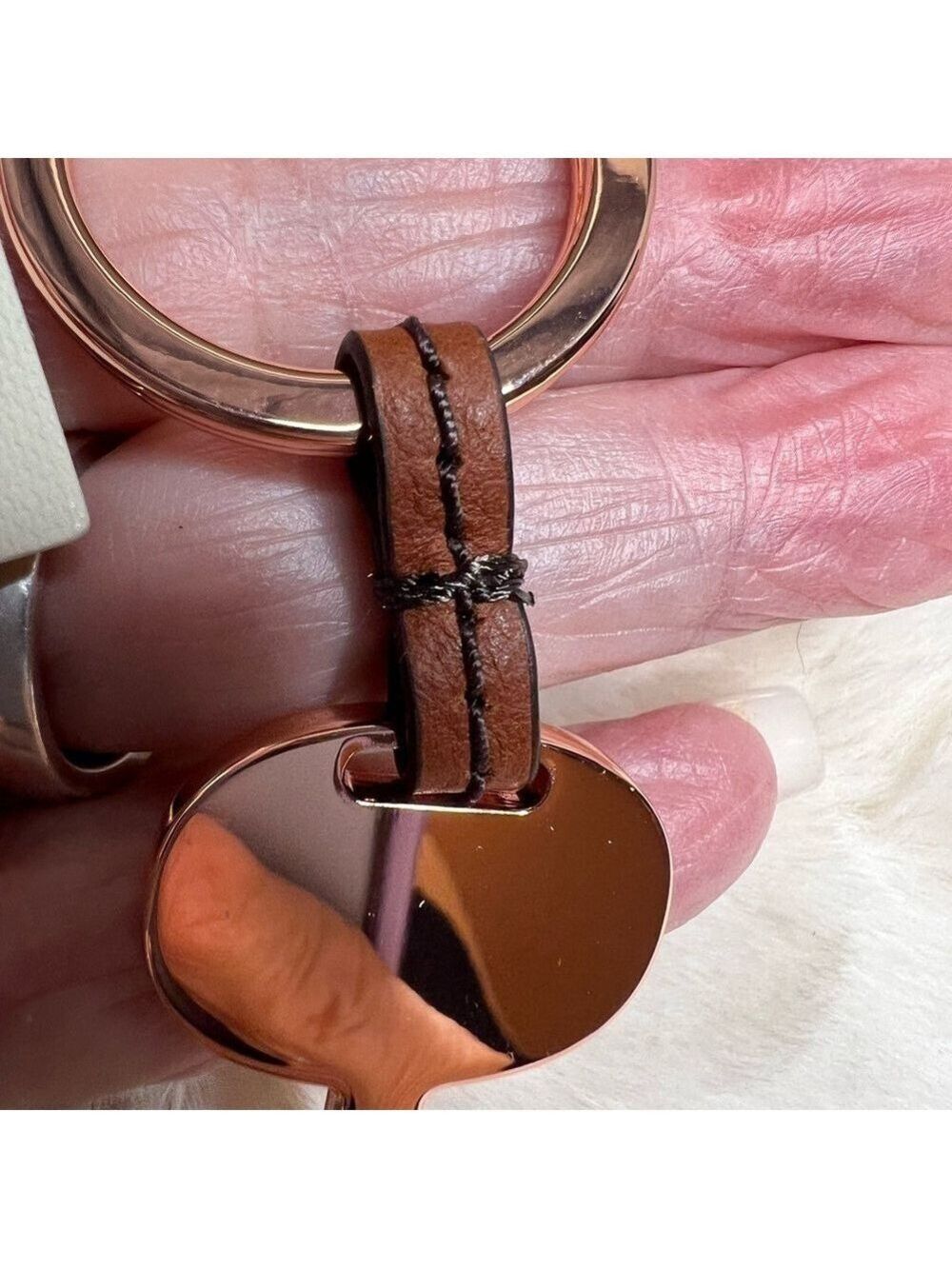 FOSSIL SOFIA ROSE-GOLD TONE SKELETON KEY FOB - Picture 3 of 8